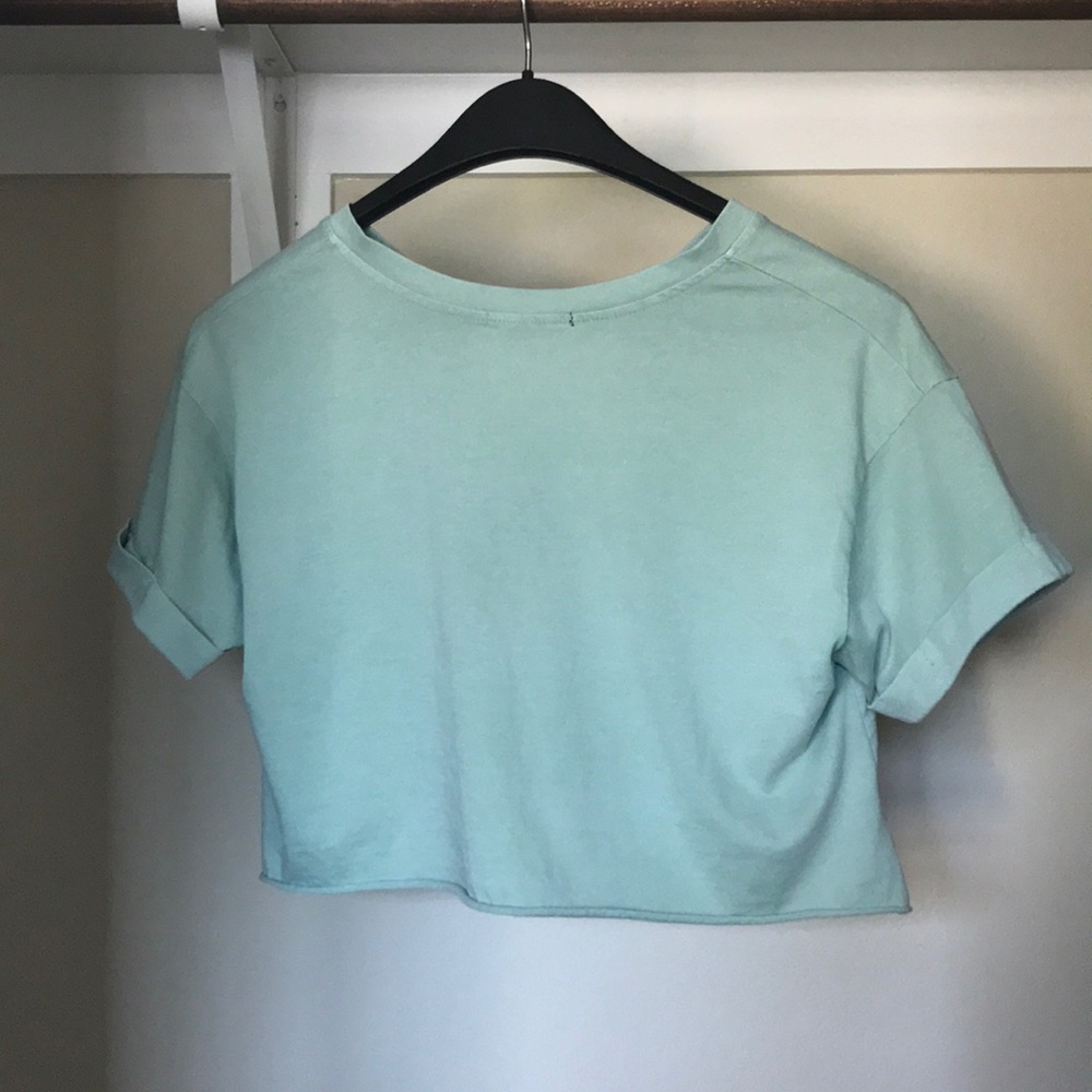 Mint Crop-Top - Picture 2 of 3